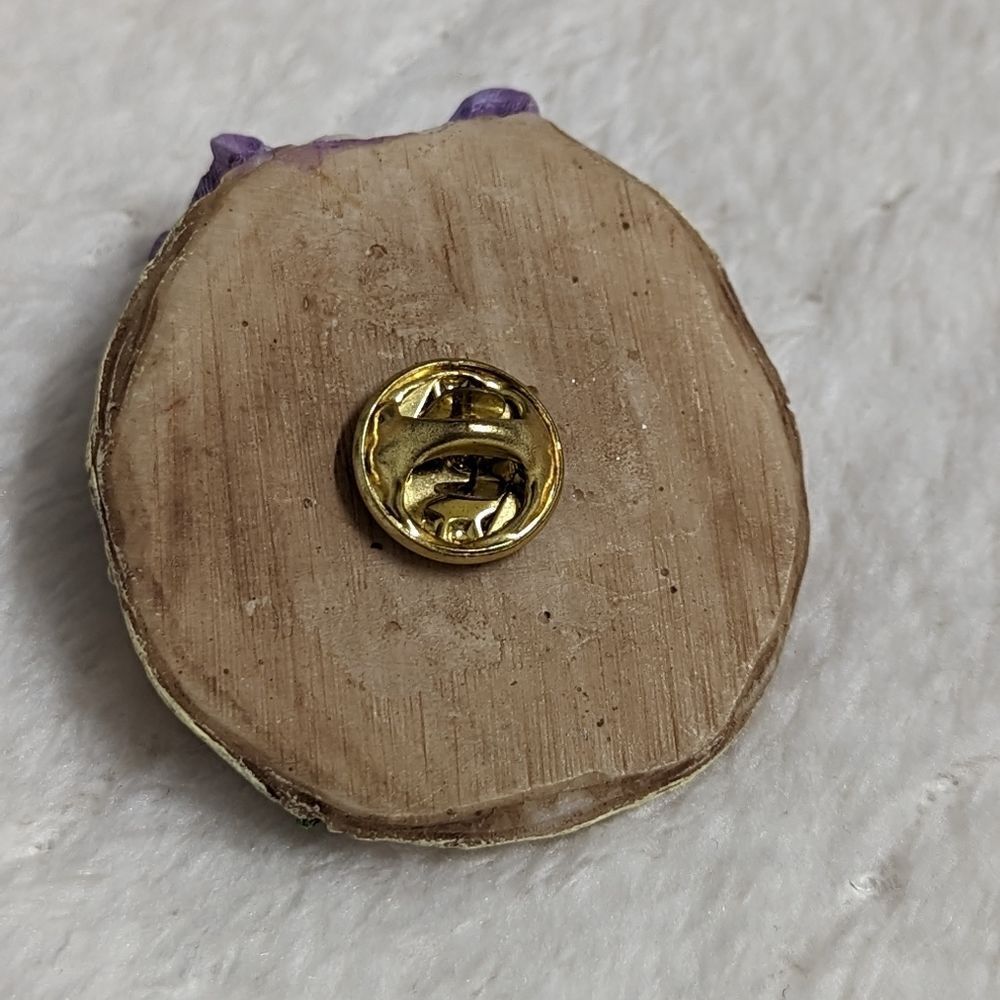 Vintage 80s Resin Garden Hat w/ Flowers Tac Pin/Brooche - Picture 3 of 8